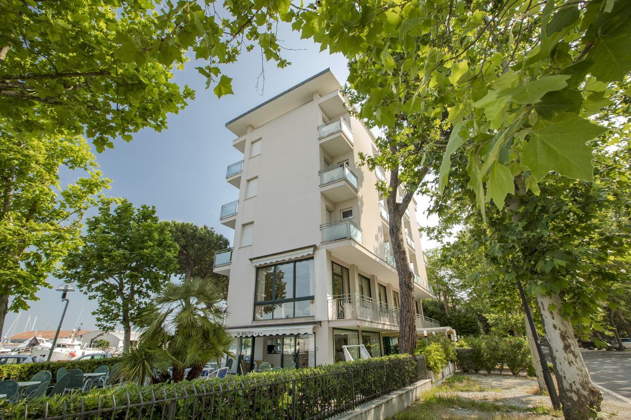 Hotel Baltic Cesenatico Exterior photo